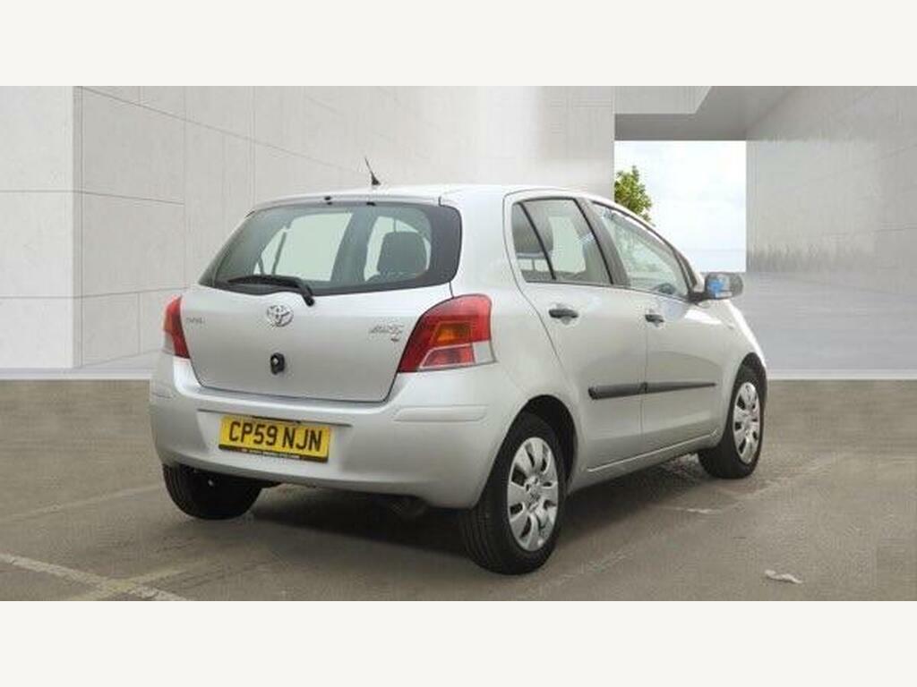 Toyota Yaris Tr Red #4