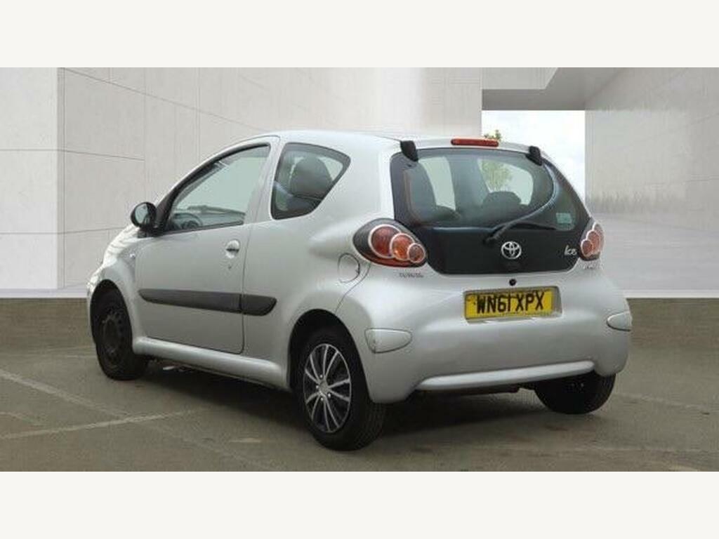 Toyota Aygo 1.0 Vvt-i Go Multimode Grey #3