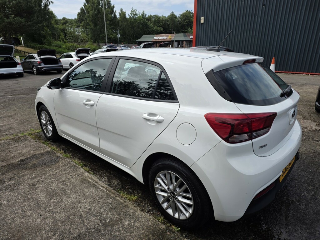Kia RIO 1.3 2 2019 White #5