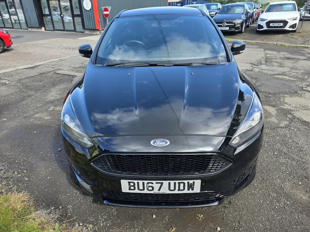 Ford Focus 1.0 T Ecoboost St-line 2017 Black #2