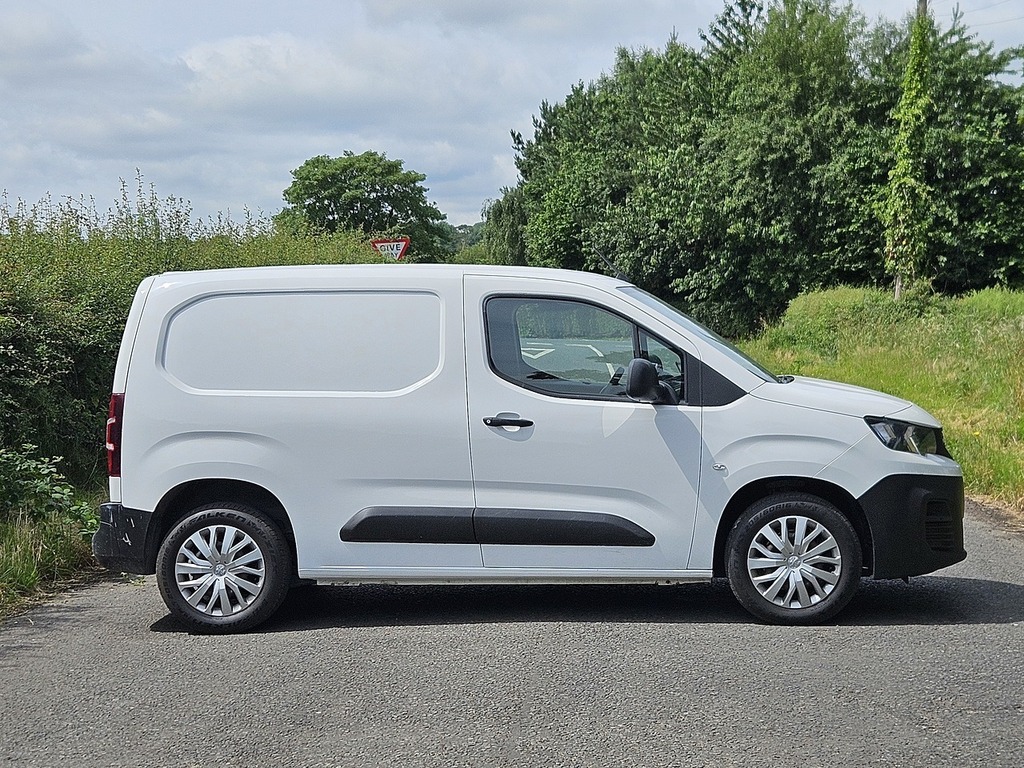Peugeot Partner 1.6 Bluehdi 1000 Professional Standard Panel Van 5 White #4