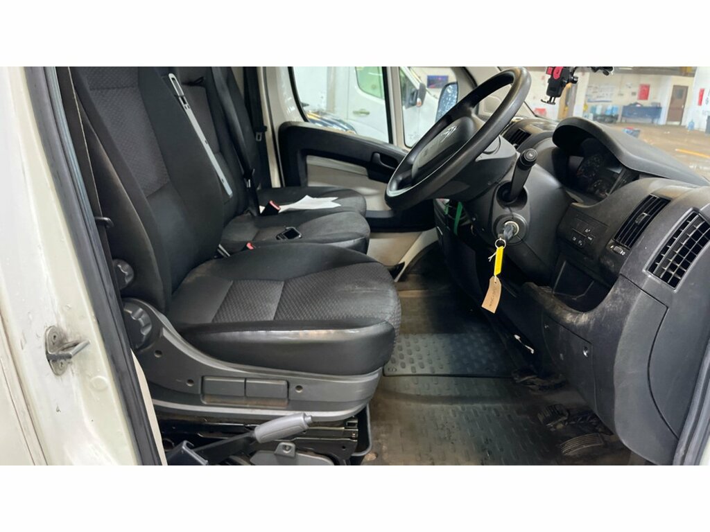 Citroen Relay 2.0 Bluehdi 35 Plus Ready To Run Dropside Dies White #2