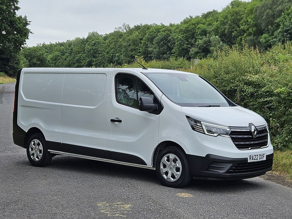 Renault Trafic 2.0 Dci Blue Ll30 Business Panel Van Ma White