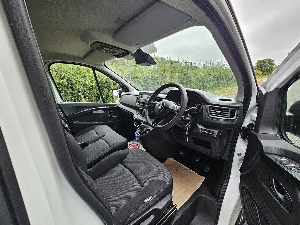 Renault Trafic Dci 130Ps 28 Business Euro 6 With Air Con, Ply Li White #8