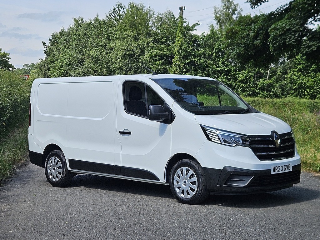 Renault Trafic 2.0 Dci Blue Sl28 Business Panel Van M White