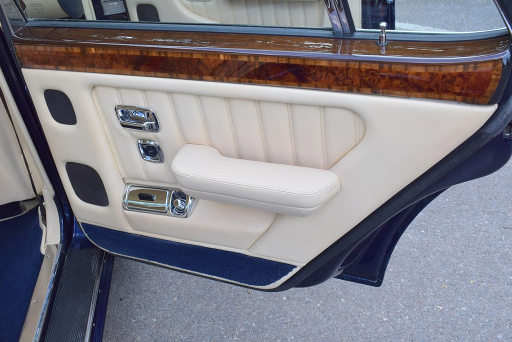 Bentley Brooklands Saloon  #30