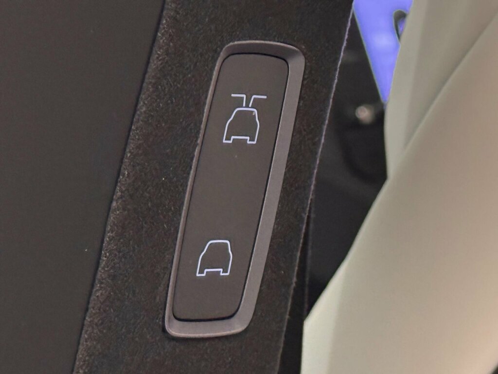 Tesla Model X 75D Dual Motor Red #16