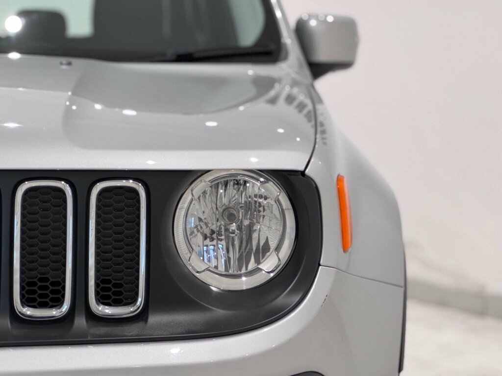 Jeep Renegade Longitude Black #16