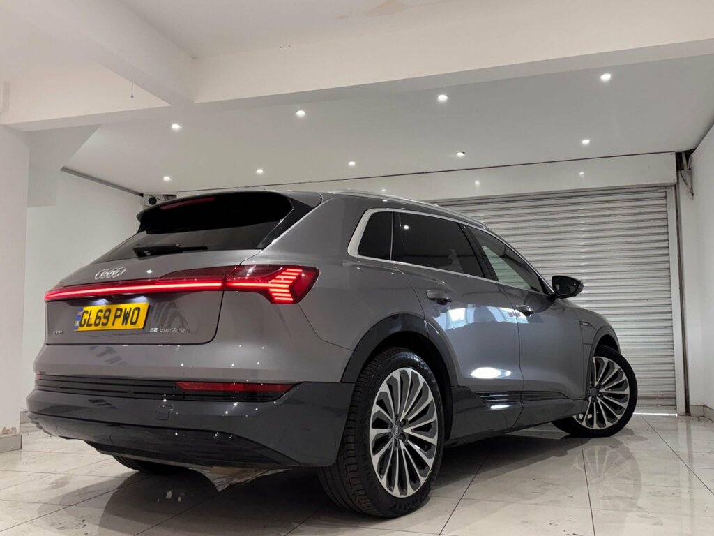 Audi E-tron 55 Quattro 95Kwh Grey #4