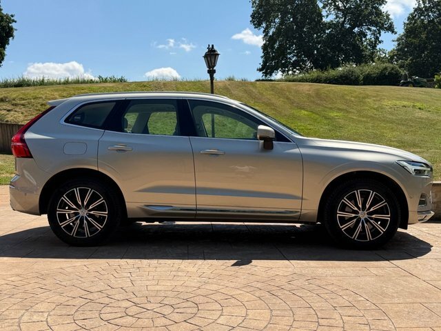 Volvo XC60 2018 2.0 D4 Inscription Suv Awd Eu SM68OHL Gold #3
