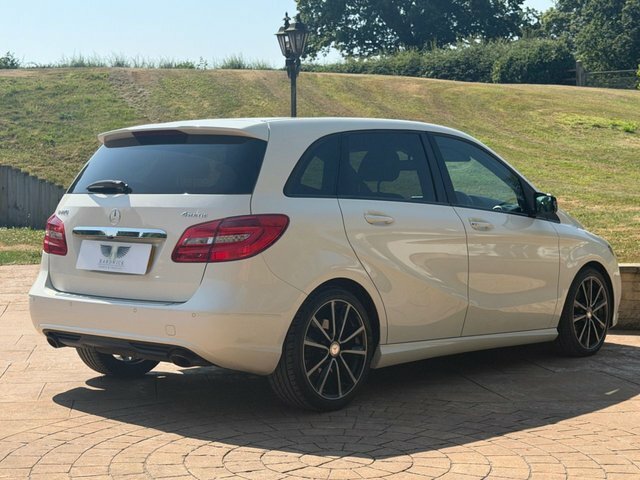 Mercedes-Benz B Class 2014 2.0 B220 Sport Mpv 7G-dct 4Matic E White #5