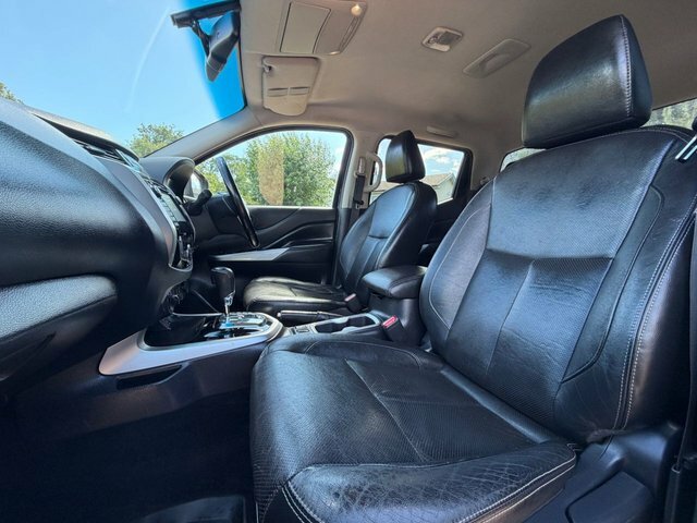 Nissan Navara 2.3L Tekna Yellow #22