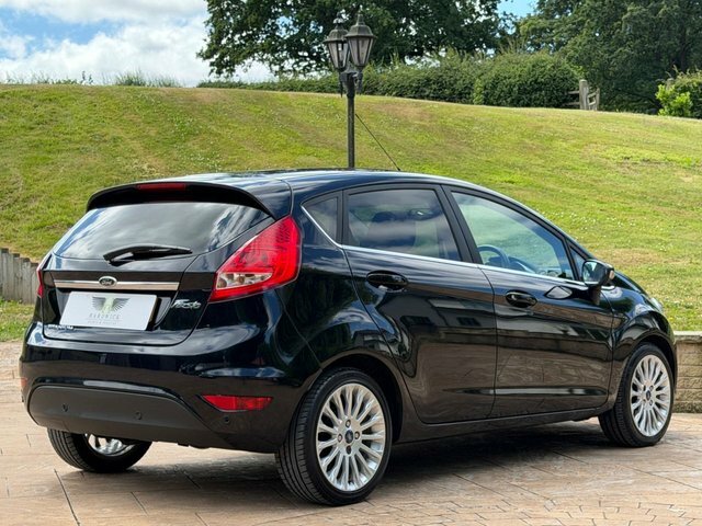 Ford Fiesta 1.25 Zetec Hatchback 129 Gkm, Silver #5
