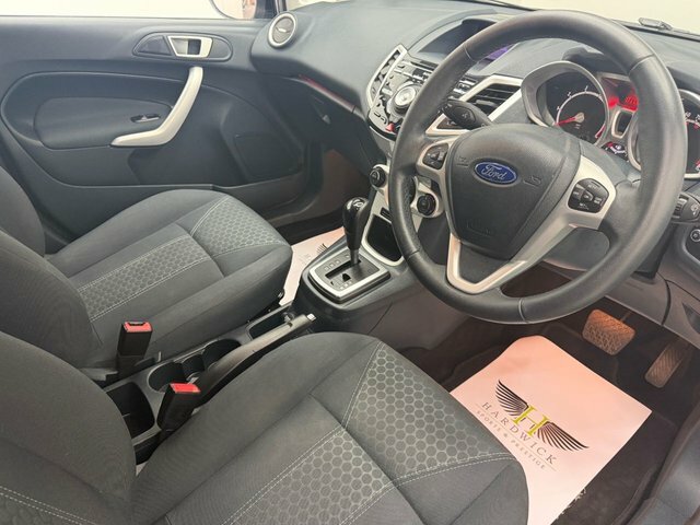 Ford Fiesta 1.25 Zetec Hatchback 129 Gkm, Silver #10