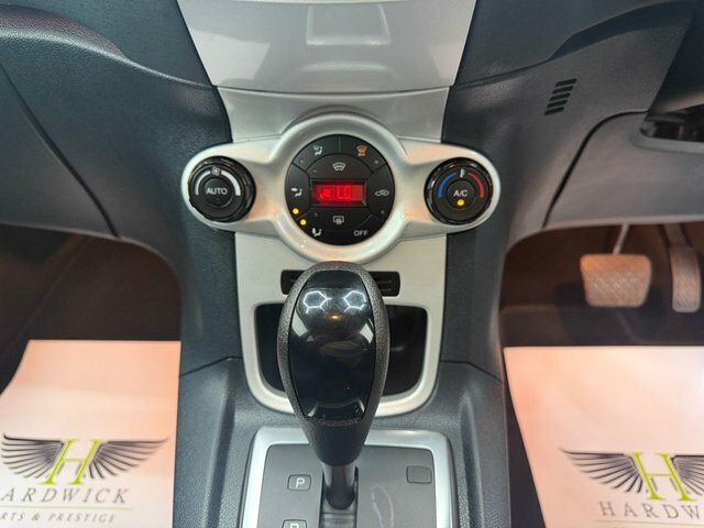 Ford Fiesta 1.25 Zetec Hatchback 129 Gkm, Silver #17