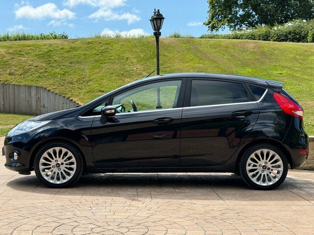 Ford Fiesta 1.25 Zetec Hatchback 129 Gkm, Silver #4