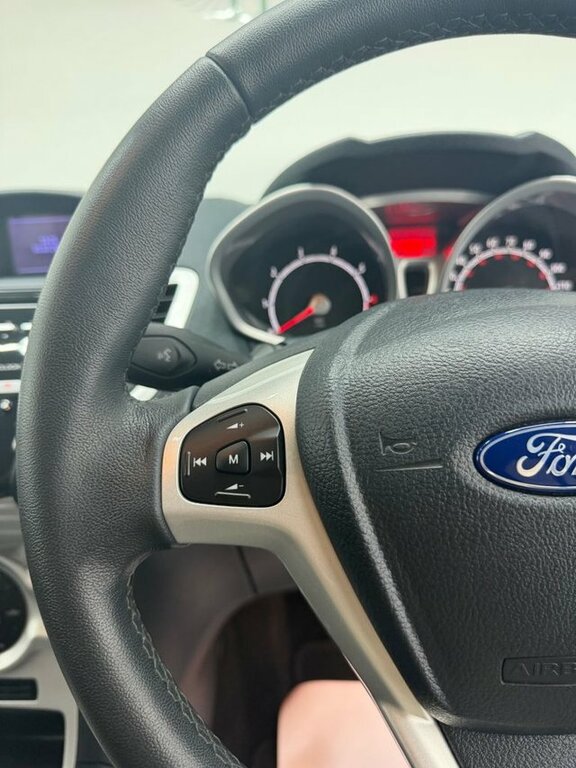 Ford Fiesta 1.25 Zetec Hatchback 129 Gkm, Silver #13
