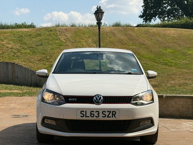 Volkswagen Polo 1.2 Match Hatchback Euro 5 60 P White #6