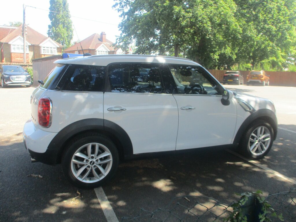 Mini Countryman 1.6 Cooper Suv Euro 6 Ss 122 White #5