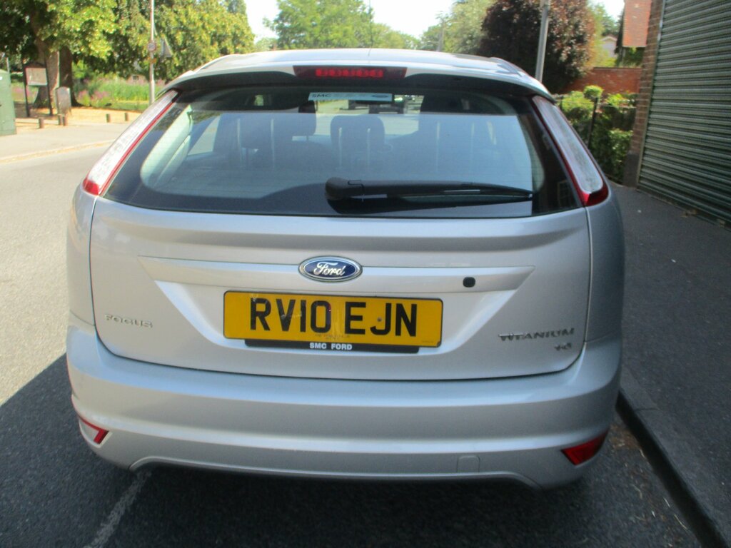 Ford Focus 1.6 Titanium Hatchback 159 Gkm Silver #5