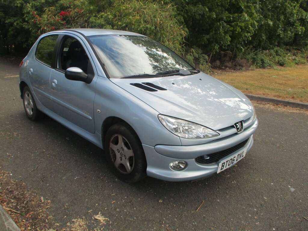 Peugeot 206 1.4 Verve Hatchback 152 Gkm, 7 Silver #6