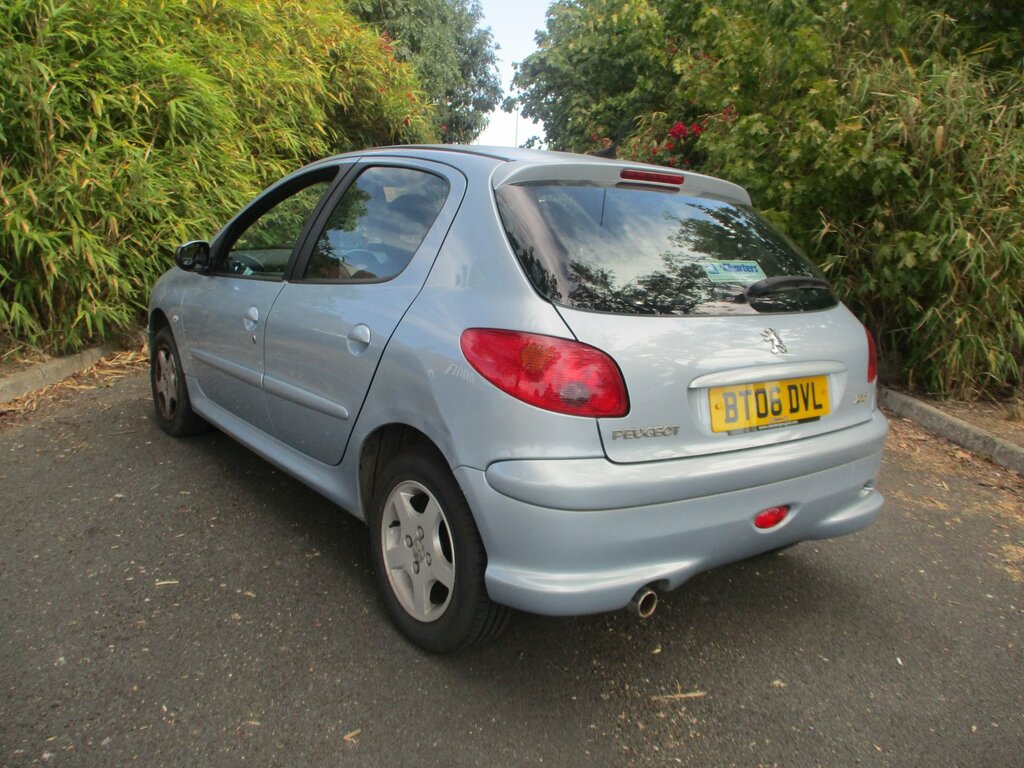 Peugeot 206 1.4 Verve Hatchback 152 Gkm, 7 Silver #2