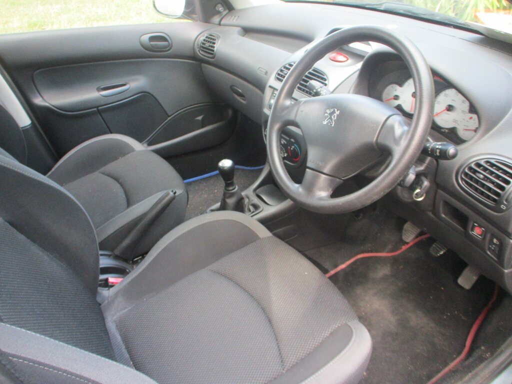 Peugeot 206  Silver #9