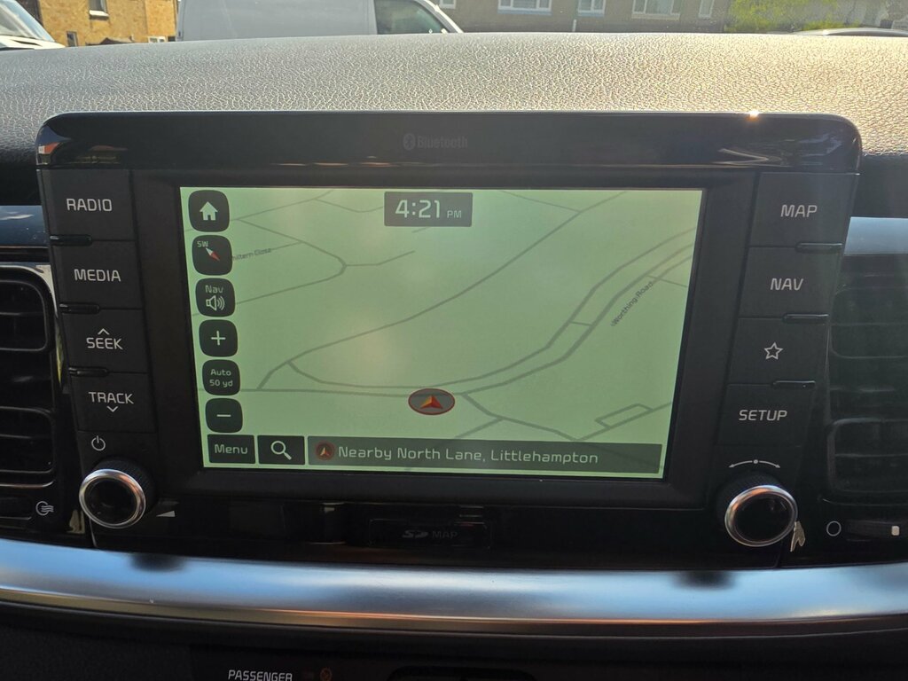 Kia Stonic 1.0 T-gdi 3 Suv Euro 6 Ss 11 GV19UFX White #4