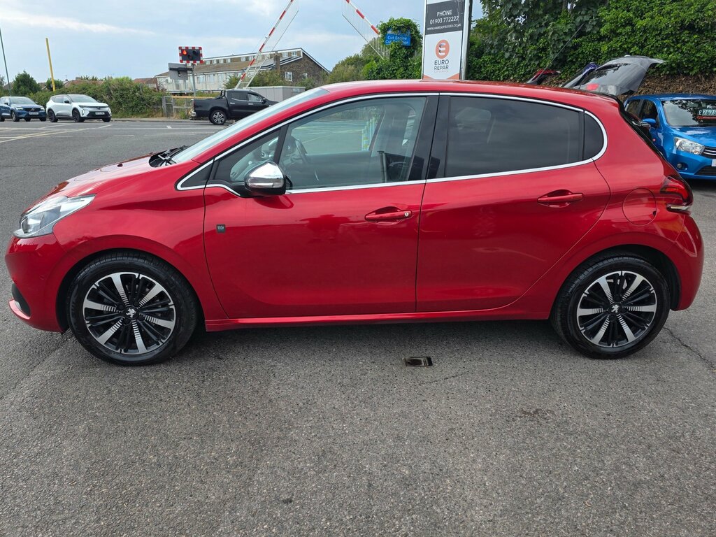 Peugeot 208 1.2 Puretech Tech Edition Hatchback Man Red #4