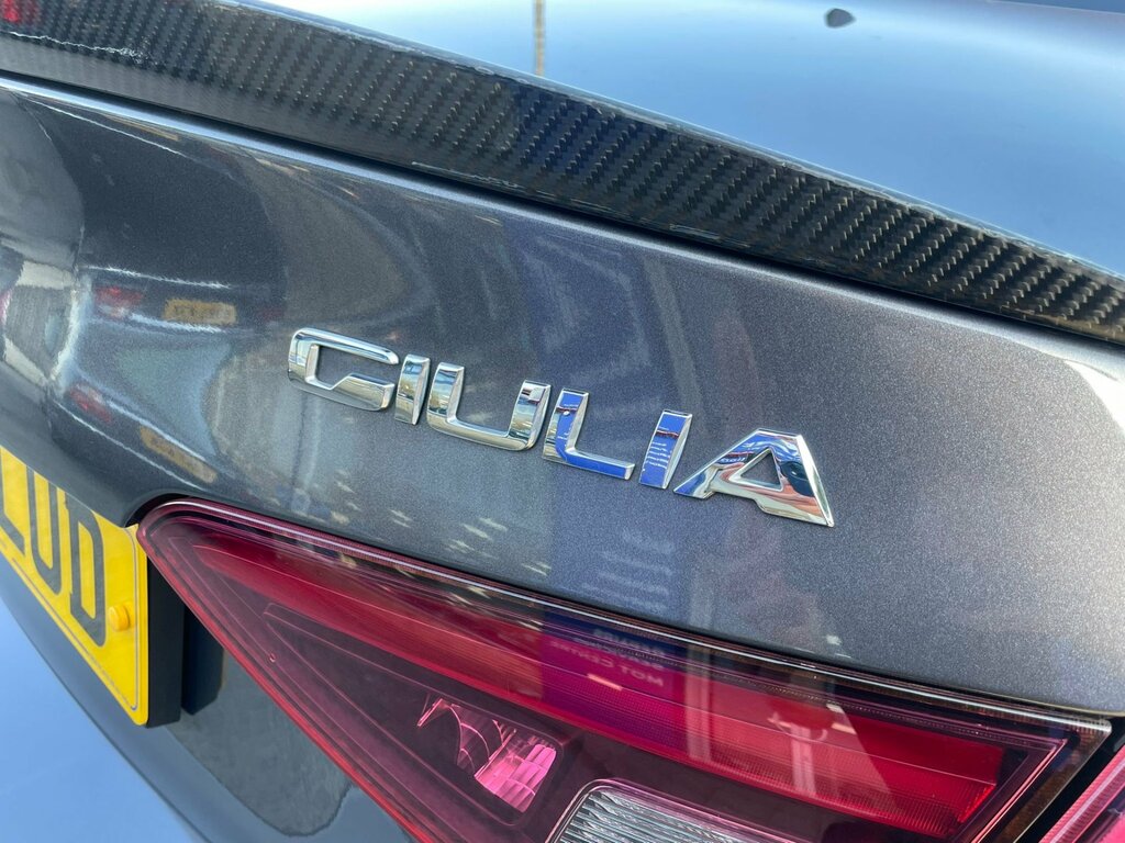 Alfa Romeo Giulia 2.0 Tb 280 Veloce Red #12