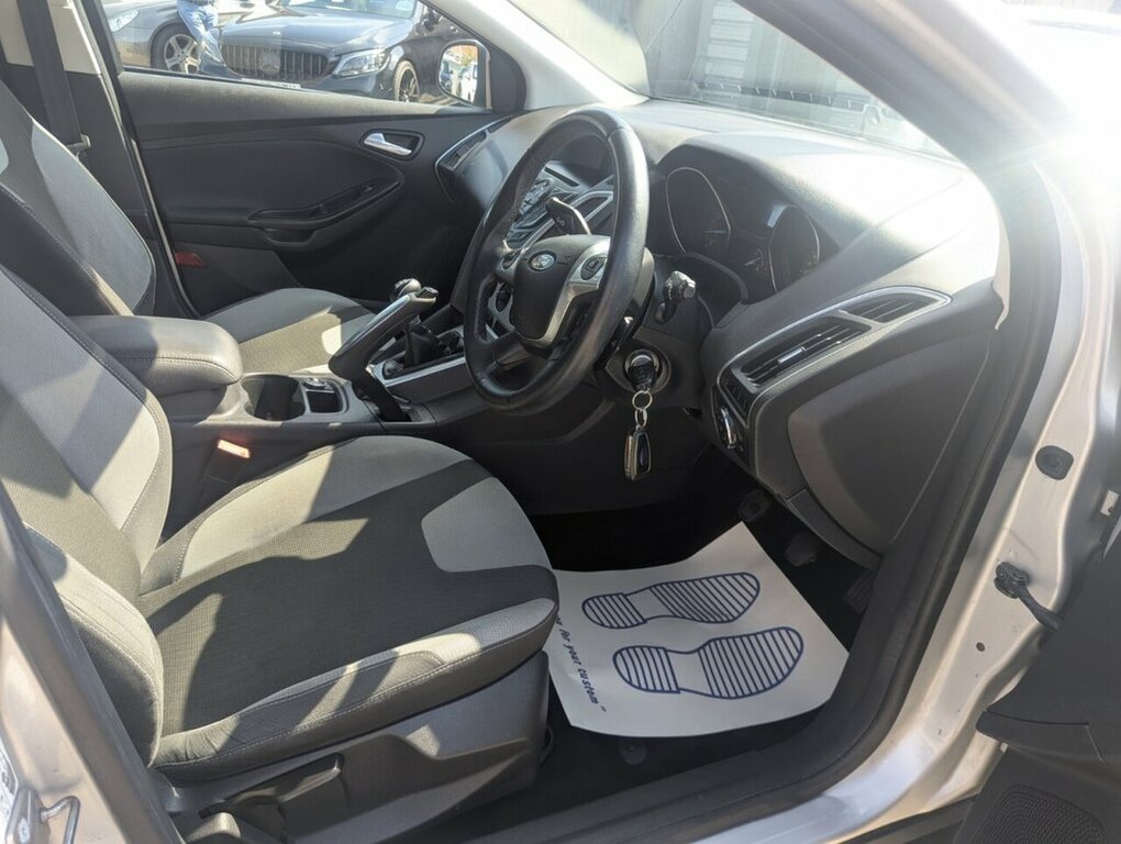 Ford Focus 1.6L Zetec CA61FWV Silver #4