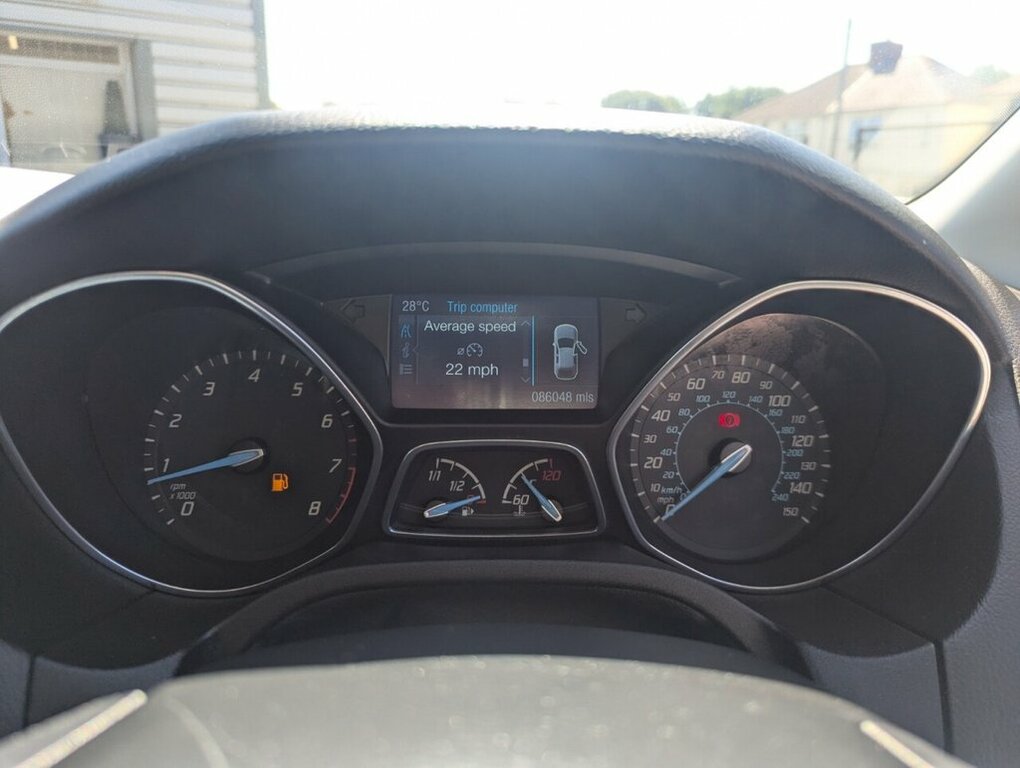 Ford Focus 1.6L Titanium Navigator White #4