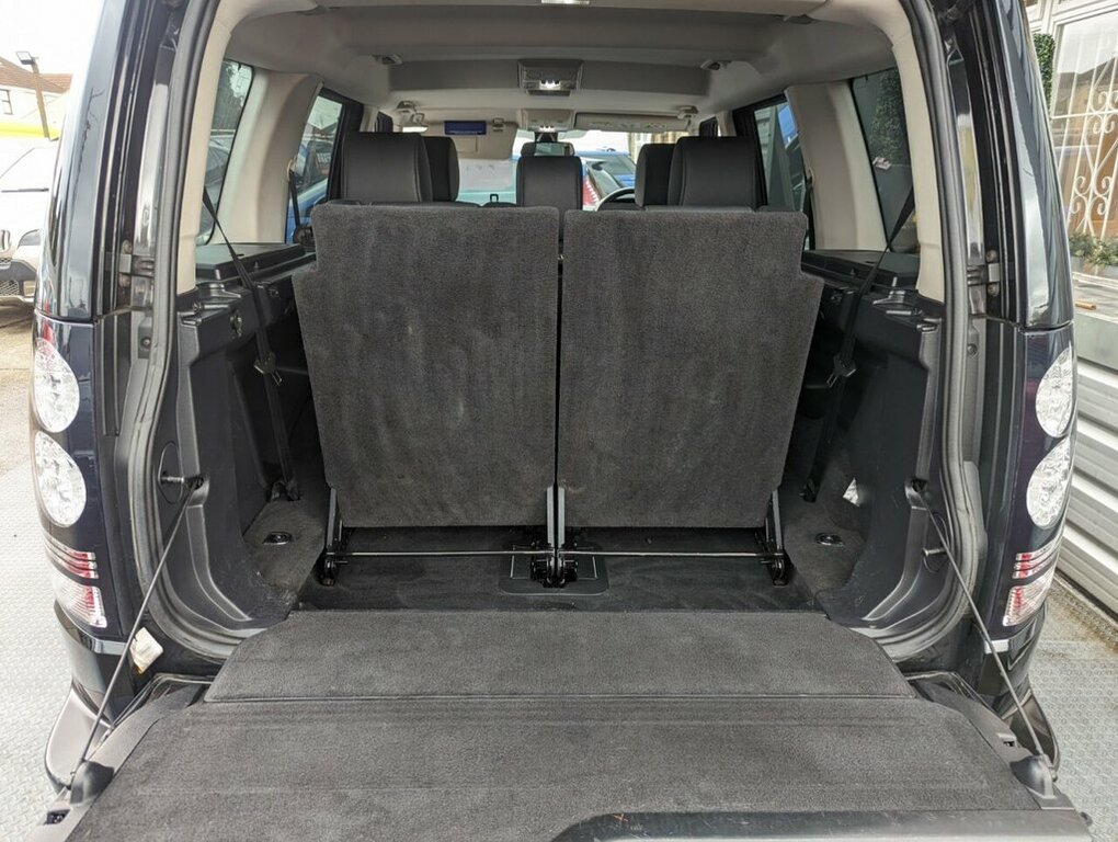 Land Rover Discovery  Silver #9