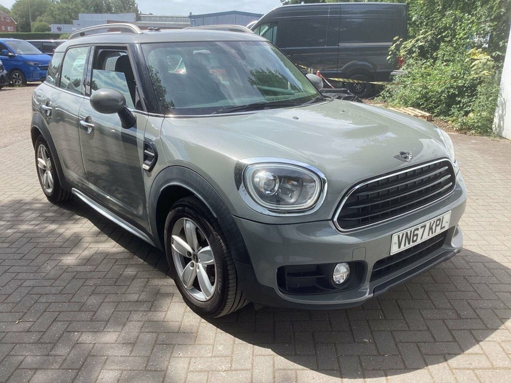 Mini Countryman 1.5L Cooper Grey