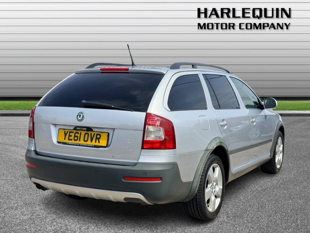 Skoda Octavia 2.0 Tdi Cr Se Silver #14