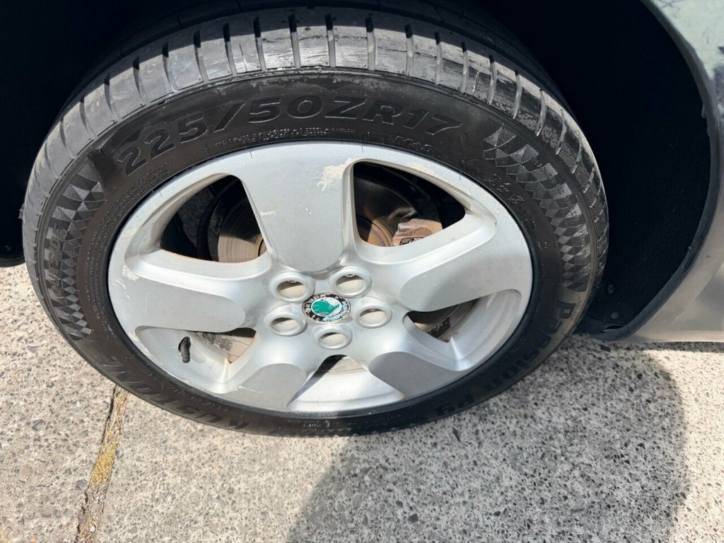 Skoda Octavia 2.0 Tdi Cr Se Silver #12