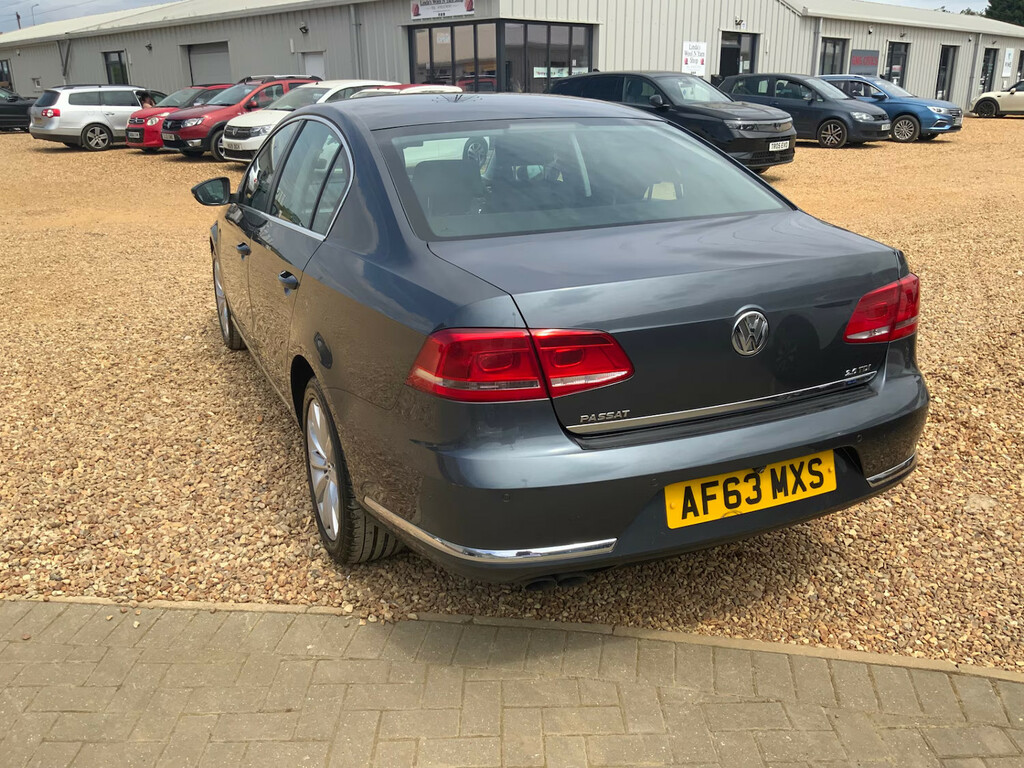 Volkswagen Passat 2.0 Tdi Bluemotion Tech Highline Saloon Grey #5