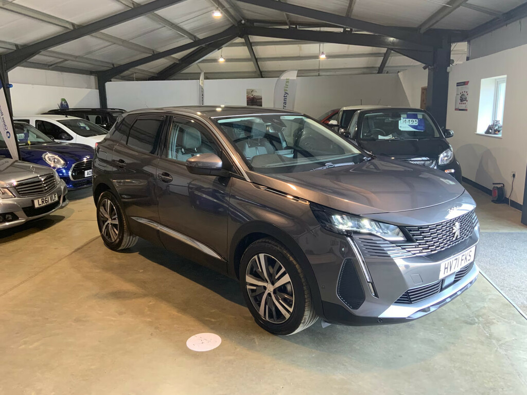 Peugeot 3008 1.2 Puretech Allure Hatchback Grey #2