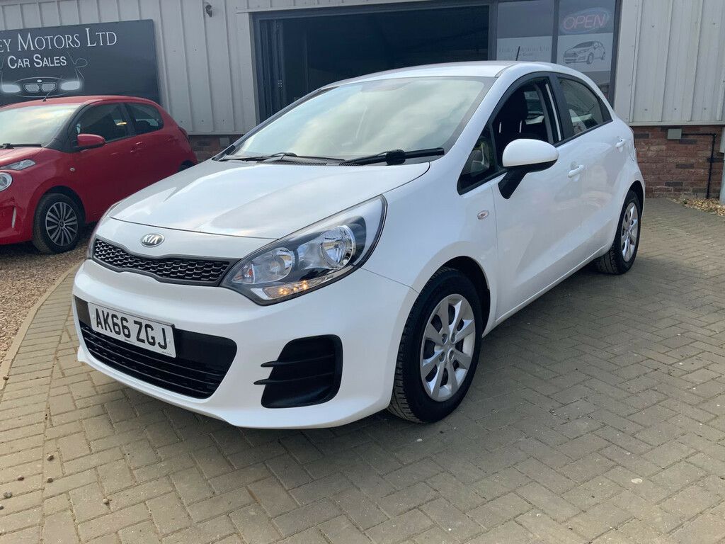 Kia RIO 1.25 1 Air Hatchback White