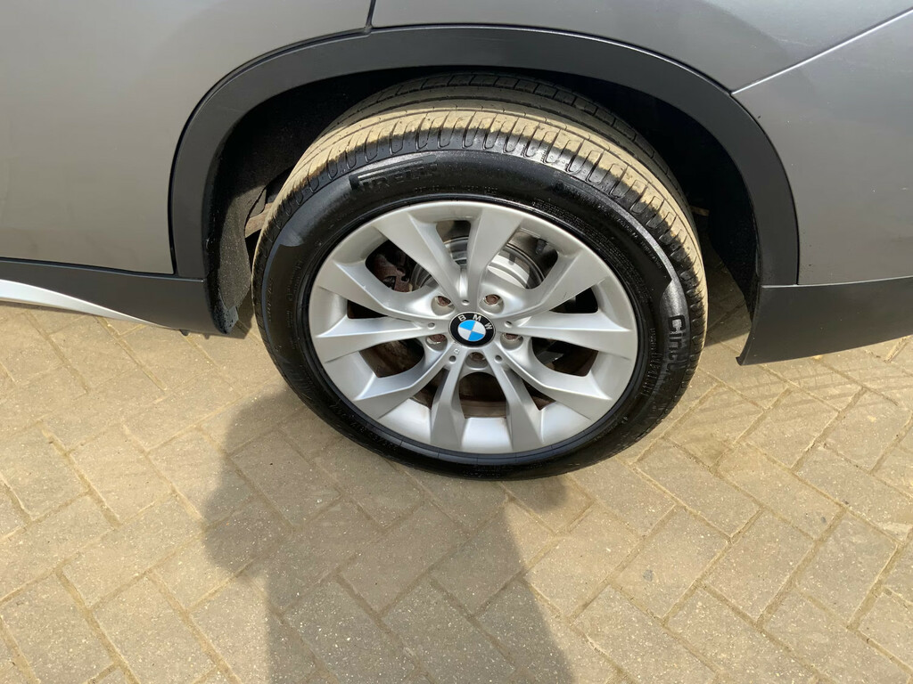BMW X1 20D Se U10795 Red #19