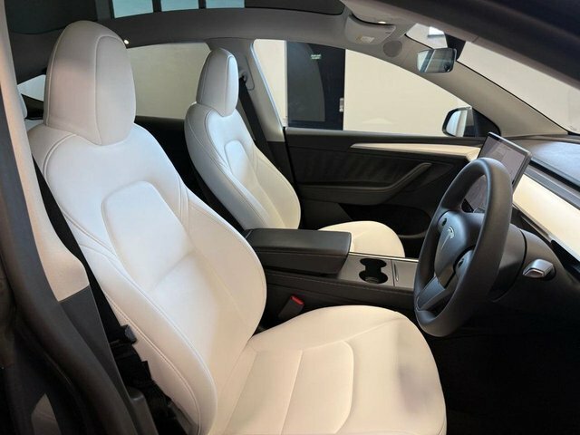 Tesla Model Y Dual Motor Long Range Suv 4Wde White #4