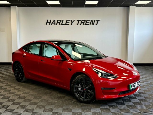 Tesla Model 3 Dual Motor Long Range Saloon 4 Red
