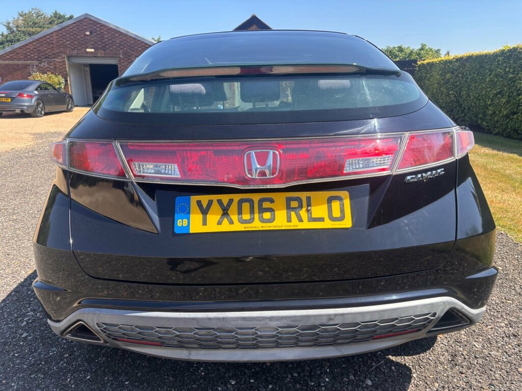Honda Civic 1.8 I-vtec Es Hatchback 152 Gk Black #6