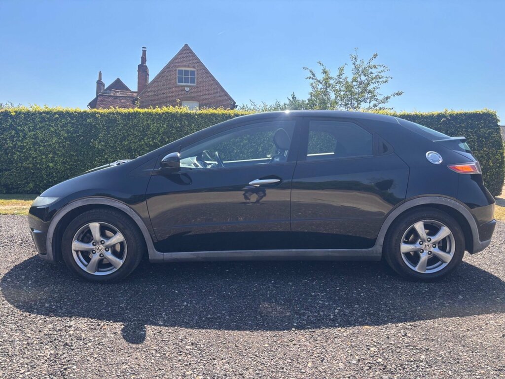 Honda Civic 1.8 I-vtec Es Hatchback 152 Gk Black #5