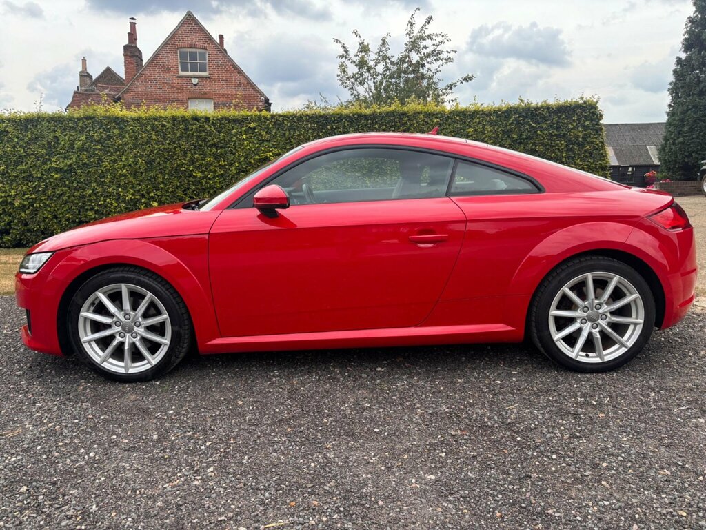 Audi TT 2.0 Tfsi Sport Coupe S Tronic Quattro E Red #5
