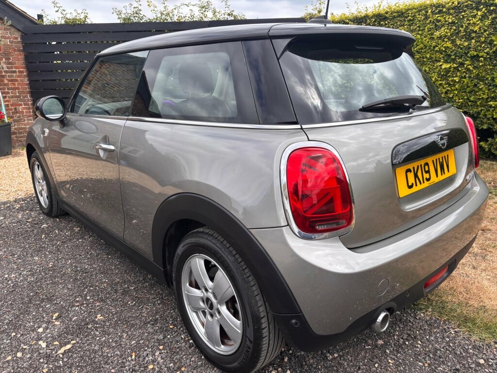 Mini Hatch 1.5 Cooper Classic Hatchback Eur CK19VWV Silver #2