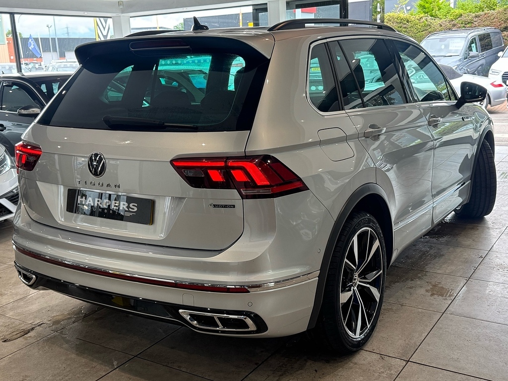 Volkswagen Tiguan 2.0 Tdi R-line Suv Dsg 4Motion Euro 6 Silver #2