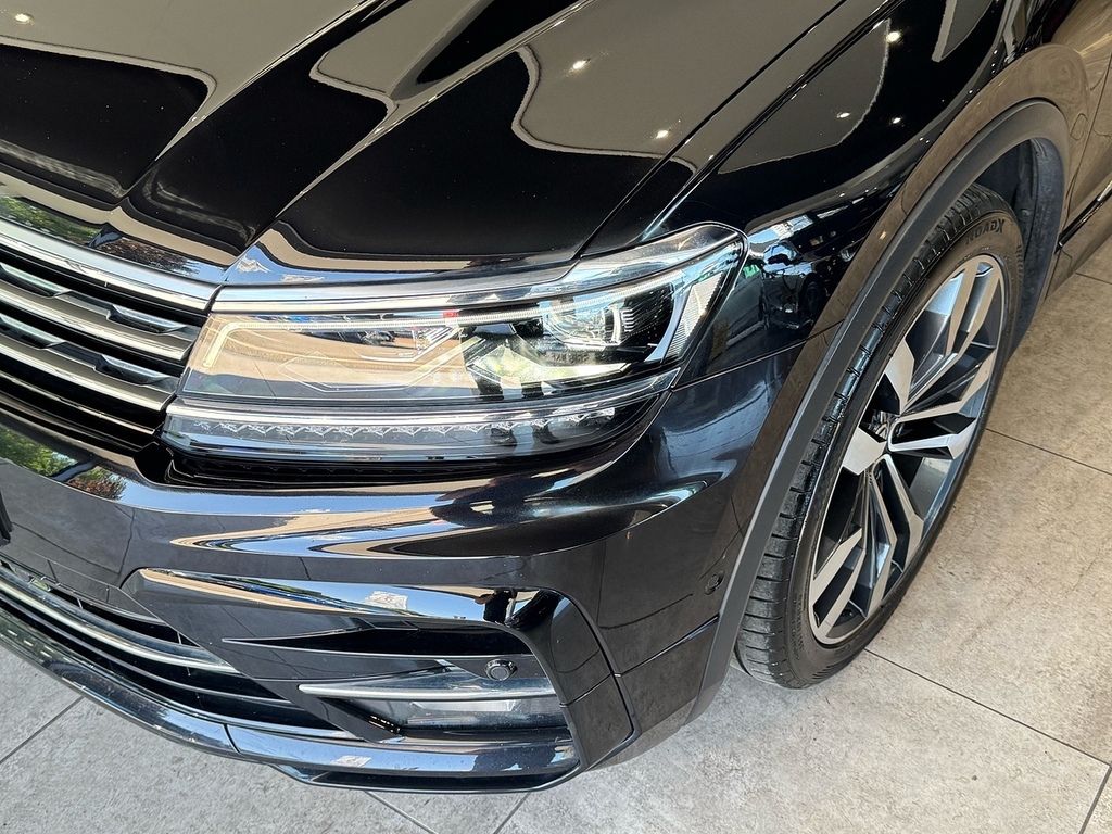 Volkswagen Tiguan 1.5 Tsi Evo R-line Tech Suv Dsg Euro 6 ML20RZB Black #4