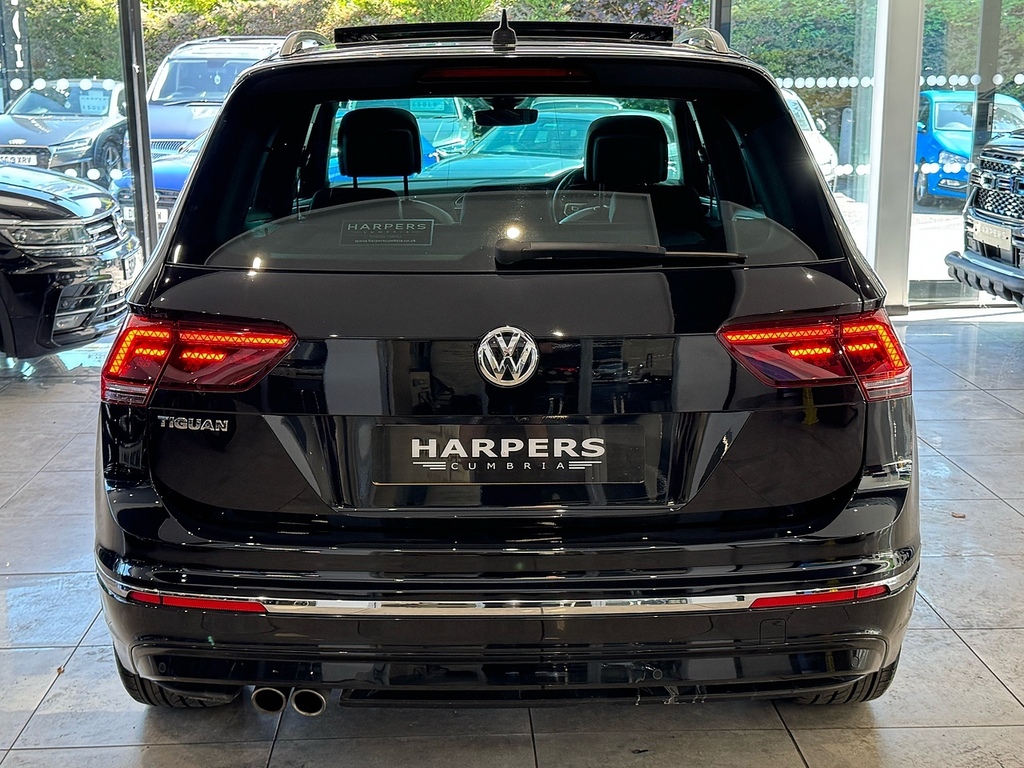 Volkswagen Tiguan 1.5 Tsi Evo R-line Tech Suv Dsg Euro 6 ML20RZB Black #5