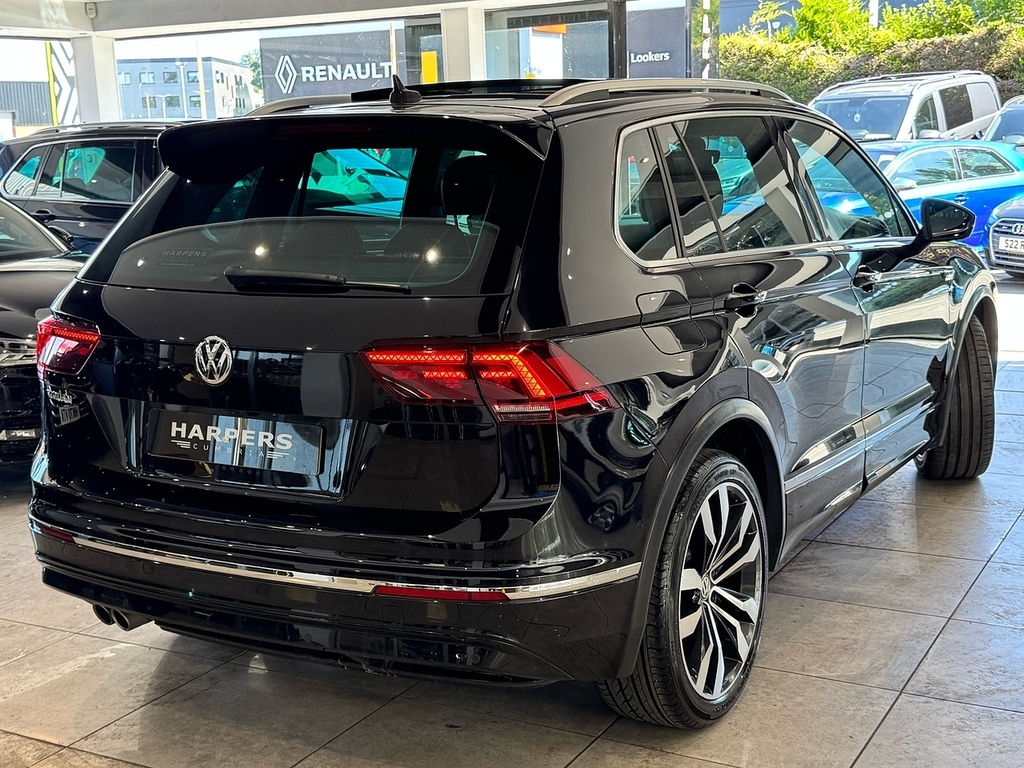 Volkswagen Tiguan 1.5 Tsi Evo R-line Tech Suv Dsg Euro 6 ML20RZB Black #2